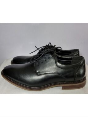 Hugo Vitelli Size 9.5 Mens Black Dress.